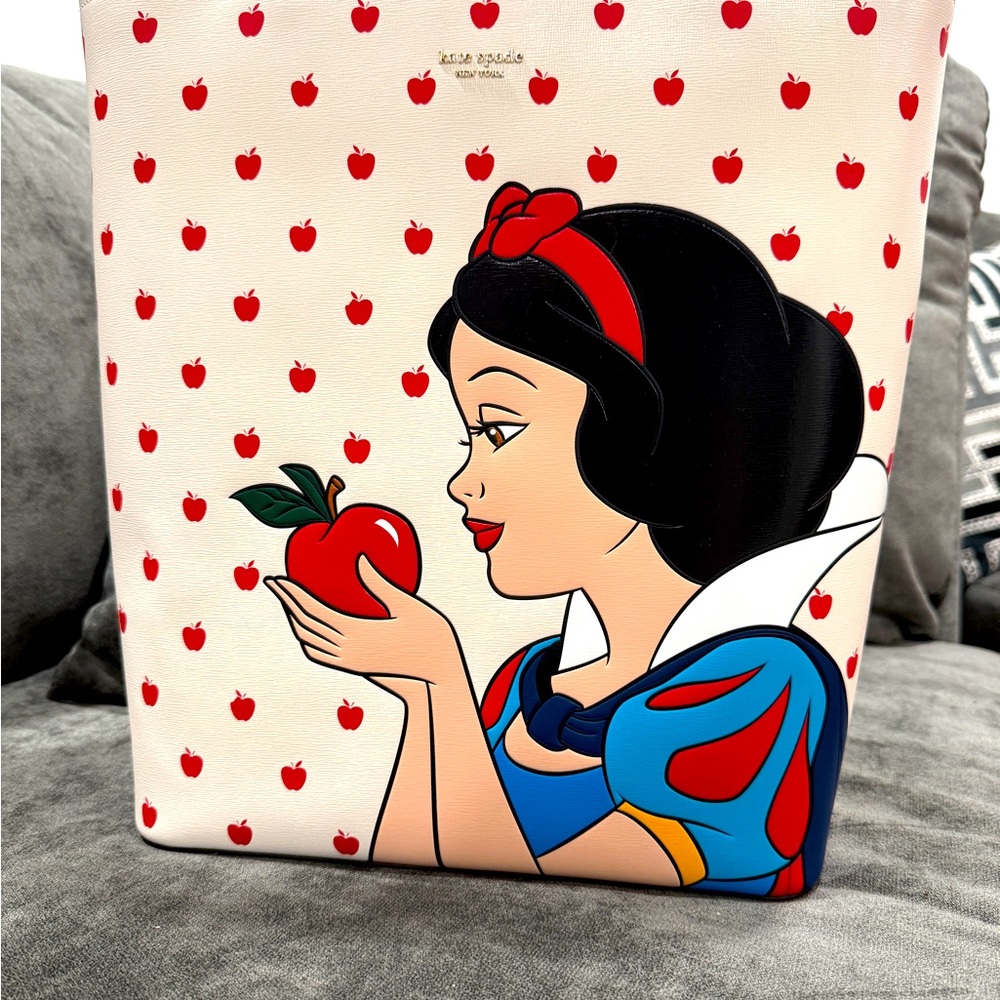 Kate Spade Snow White tote & Dust Bag NWT from the Parks and Sold Out everywhere